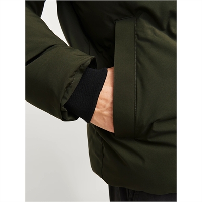 jackjones-jjpaynepufferjacket-verde (1)