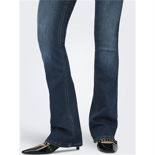 ONLY-onlblush-mid-flared-denim-jeans-zampa-15353700
